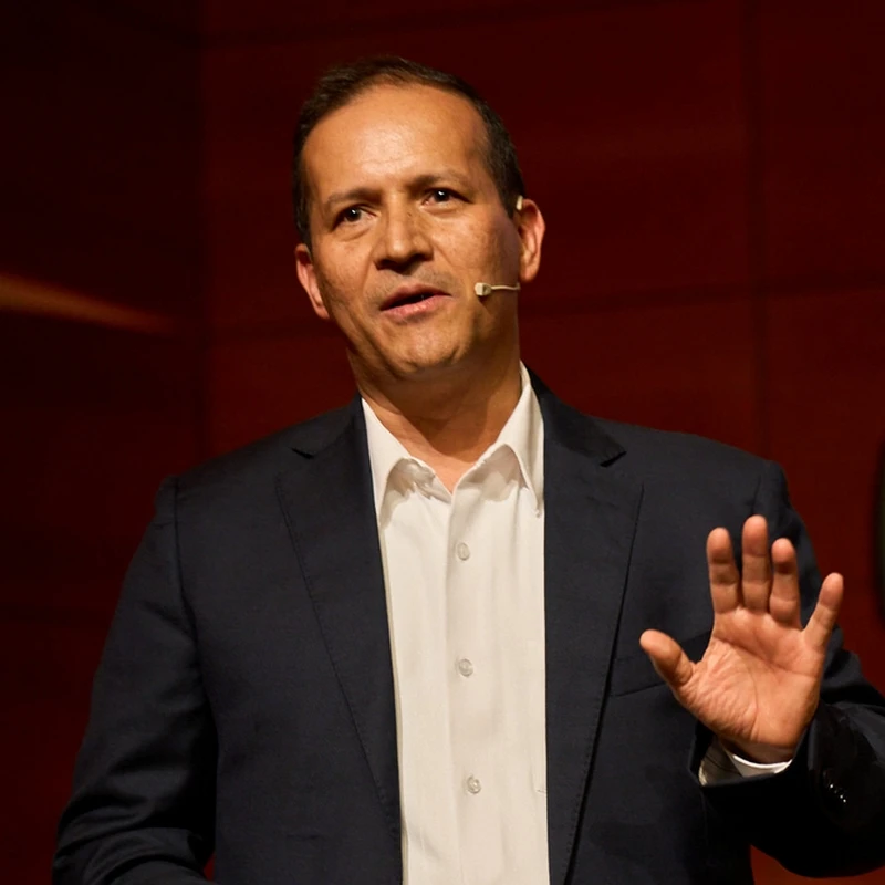 Luis Eduardo Garcia