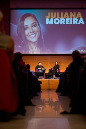 Mix di immagini di vari Revolution